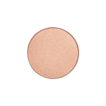 viaGlamour image of a extreme-eyeshadow